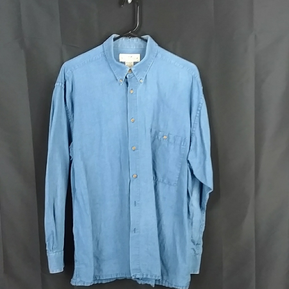 Blue dress shirt